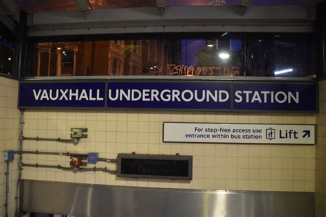 Vauxhall Underground Station © N Chadwick cc-by-sa/2.0 :: Geograph ...