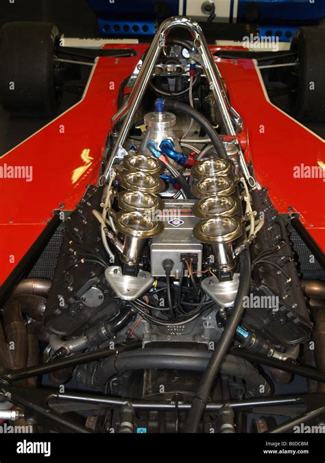 Cosworth V8 Engine