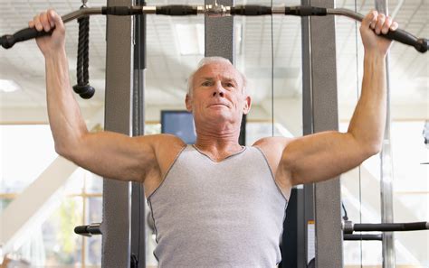 4 Tips for Seniors Trying to Build Muscle