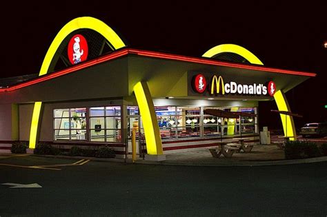 35 Unusual McDonald’s Restaurants Around The World | The Roosevelts ...