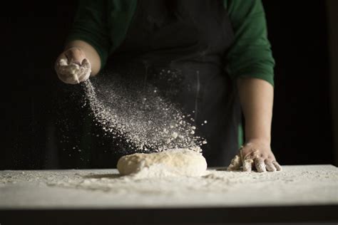 Pastry Flour Substitutions | LEAFtv