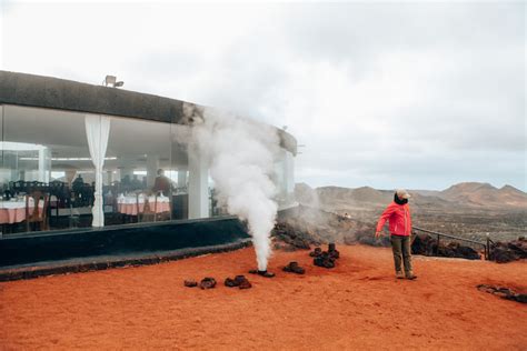 GUIDE TO TIMANFAYA NATIONAL PARK IN LANZAROTE