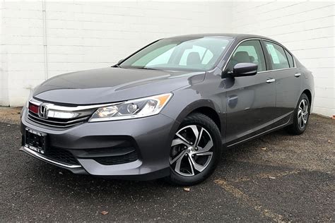 Honda Accord 2016 / 2016 Honda Accord Reviews and Rating | Motor Trend : Rated 4.5 out of 5 ...