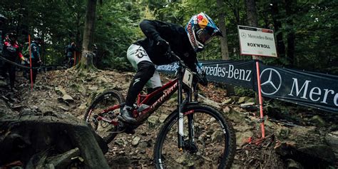 Die besten Downhill Bikes 2022: Die Top 8 DH MTBs