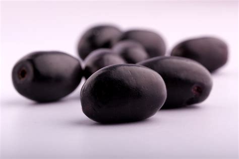 Medicinal benefits of Black Plum or Jambul fruit