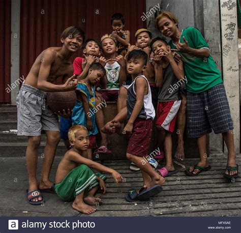 Manila Street People Stock Photos & Manila Street People Stock Images ...