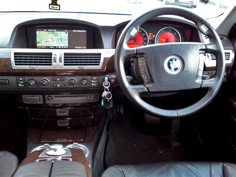 BMW 7 Series 730i Price in Pakistan, Specification & Features | PakWheels