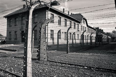 faithfullyjaded: Auschwitz Concentration Camp