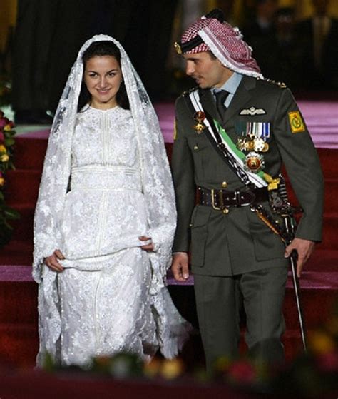 Jordan's Crown Prince Hamzeh bin al Hussein walks with his bride ...