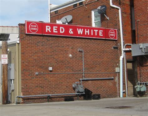 Brady's Bunch of Lorain County Nostalgia: Red & White Food Store ...