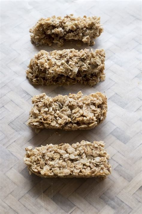 Muesli Bars - Decisive Cravings