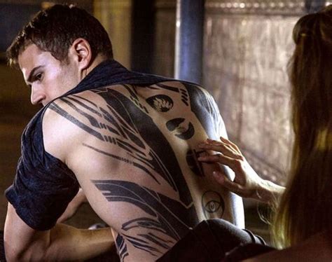 Tris and Four - Divergent Photo (36918414) - Fanpop