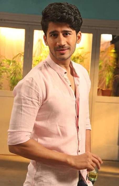 Actor Arjun Singh Shekhawat wiki Biography Height images - LabuWiki