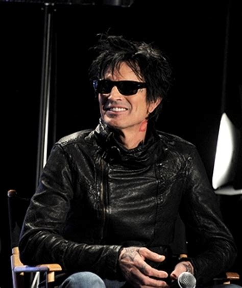 Tommy Lee Drum Solo 2013’s Best Live Bit [VIDEO]