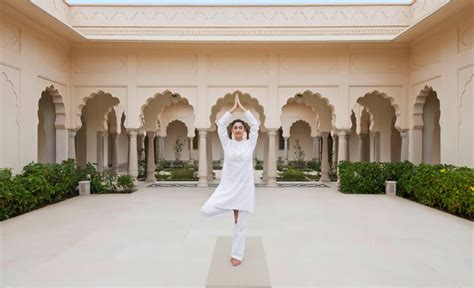 7 BEST YOGA RETREATS IN INDIA - TPM