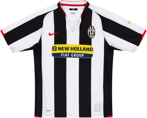 Juventus Away football shirt 2011 - 2012.