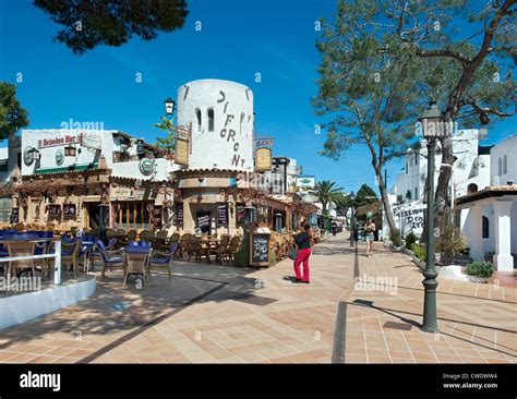 Town centre, Cala D'Or, Majorca, Balearic islands, Spain Stock Photo - Alamy