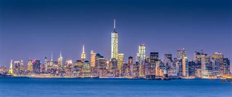 New York City Manhattan downtown skyline - Skyview