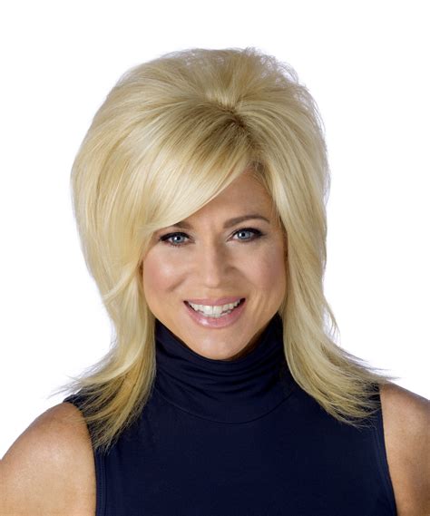 Theresa Caputo Hairstyle | theresa caputo tears up about her broken marriage extratv com ...