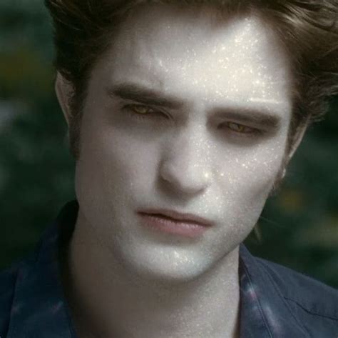 224 best Edward Cullen images on Pinterest | Edward cullen, Edward ...