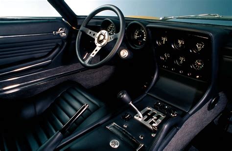 lamborghini miura in 1971- interior - 2LUXURY2.COM