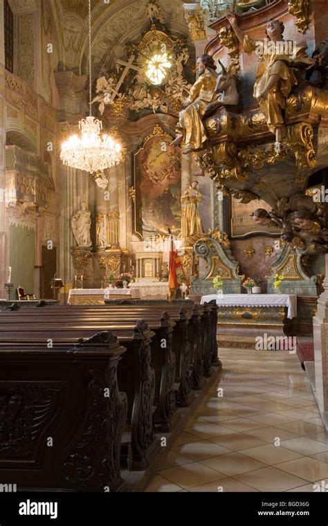 Interior of a catholic church Stock Photo - Alamy