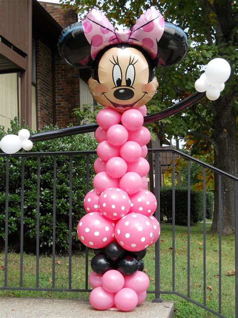 Minnie Mouse character party decoration