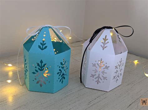 Christmas Lanterns SVG » SVG Designs For a Magical Woodland