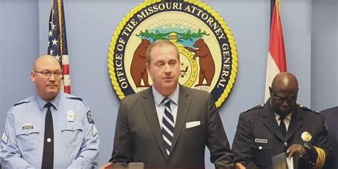 Missouri AG to Drop Corrupt Prosecutor's Charges Against Gun-Wielding Patriots | Headline USA