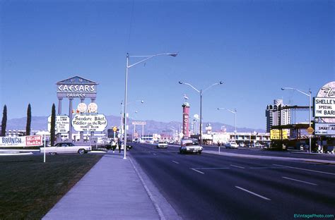 The Las Vegas Strip - 1968 - EvintagePhotos
