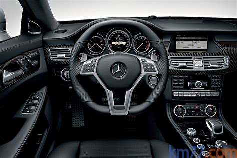 Fotos Interiores - Mercedes-Benz CLS 63 AMG (2011-2012) - km77.com