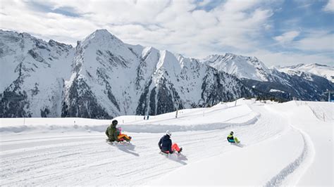 Mayrhofen Ski Resort Guide | Snow-Forecast.com