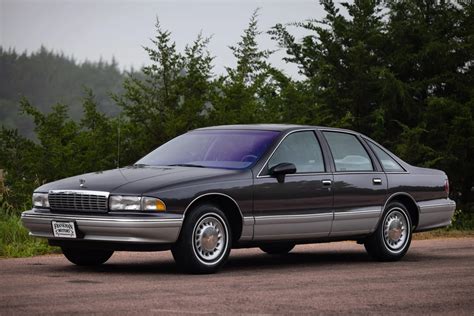 1993 Chevrolet Caprice Classic - Image Abyss