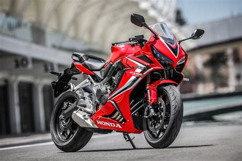 Honda CB 650R e CBR 650R 2020 - Novatas no “front” - Roda Rio