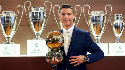 Cristiano Ronaldo Wins the Ballon d’Or as Player of the Year - The New York Times