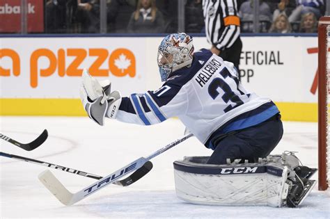 Winnipeg Jets Riding Mediocrity into Tough November Slate