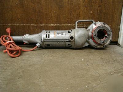 Ridgid 700 handheld pipe threader