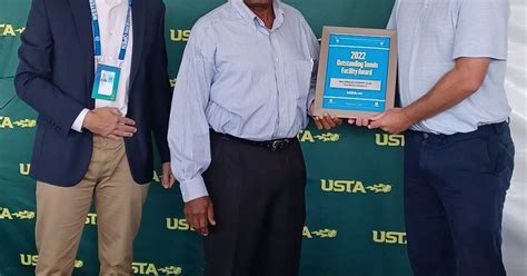 BallenIsles CC receives USTA facility award