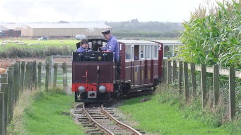 WINDMILL FARM RAILWAY . - Narrow gauge & on30