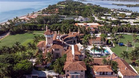 Mar-a-Lago: The billion-dollar question at heart of Trump fraud trial - BBC News