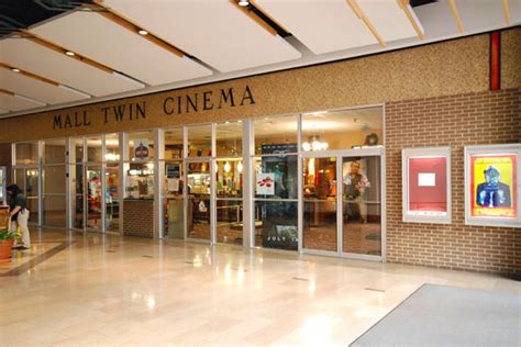 Malco Mall Twin in Fayetteville, AR - Cinema Treasures