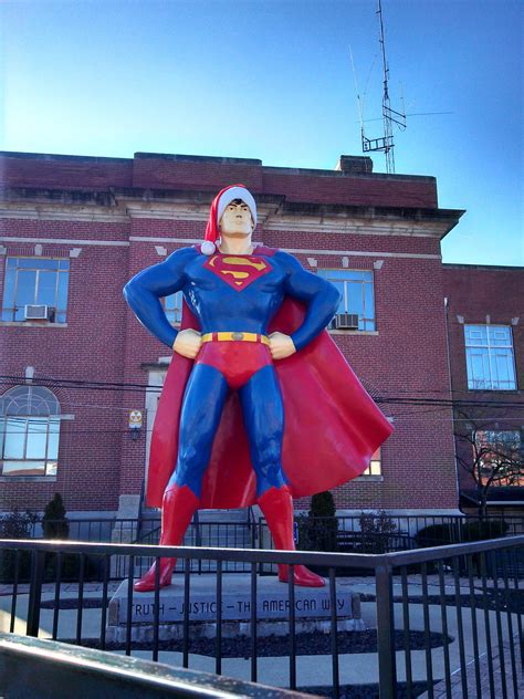 Superman statue, Metropolis Illinois | Metropolis illinois, Superman, Metropolis