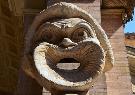 Art and sculptures from Hadrian’s Villa: The marble theatrical masks ...