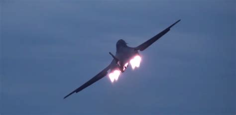 Take A Look At This Amazing Video Of a B-1B Lancer Night Afterburner ...