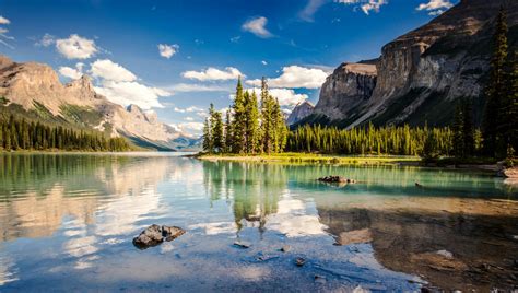 The 20 Best Adventures in Jasper National Park