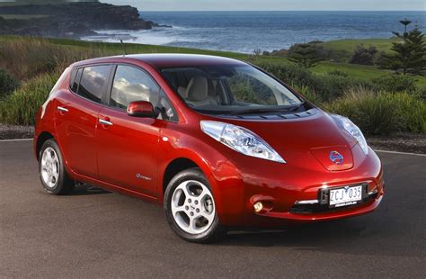 Nissan offers Leaf discounts to spur sales | Electric Vehicle News