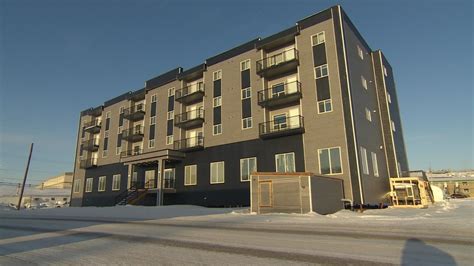 Iqaluit city hall has a new home — for now | CBC News