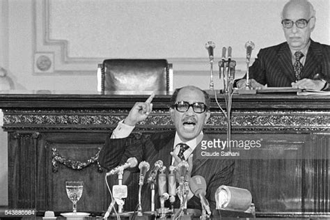 348 Republic Of Egypt Anwar Sadat Stock Photos, High-Res Pictures, and ...