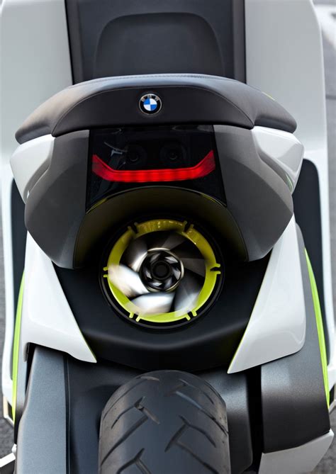 BMW Motorrad Concept e electric scooter | Bmw electric, Bmw concept, Bmw