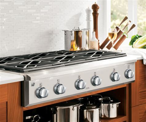 GE Cafe Series 36" Gas Rangetop with 6 Burners - Contemporary ...